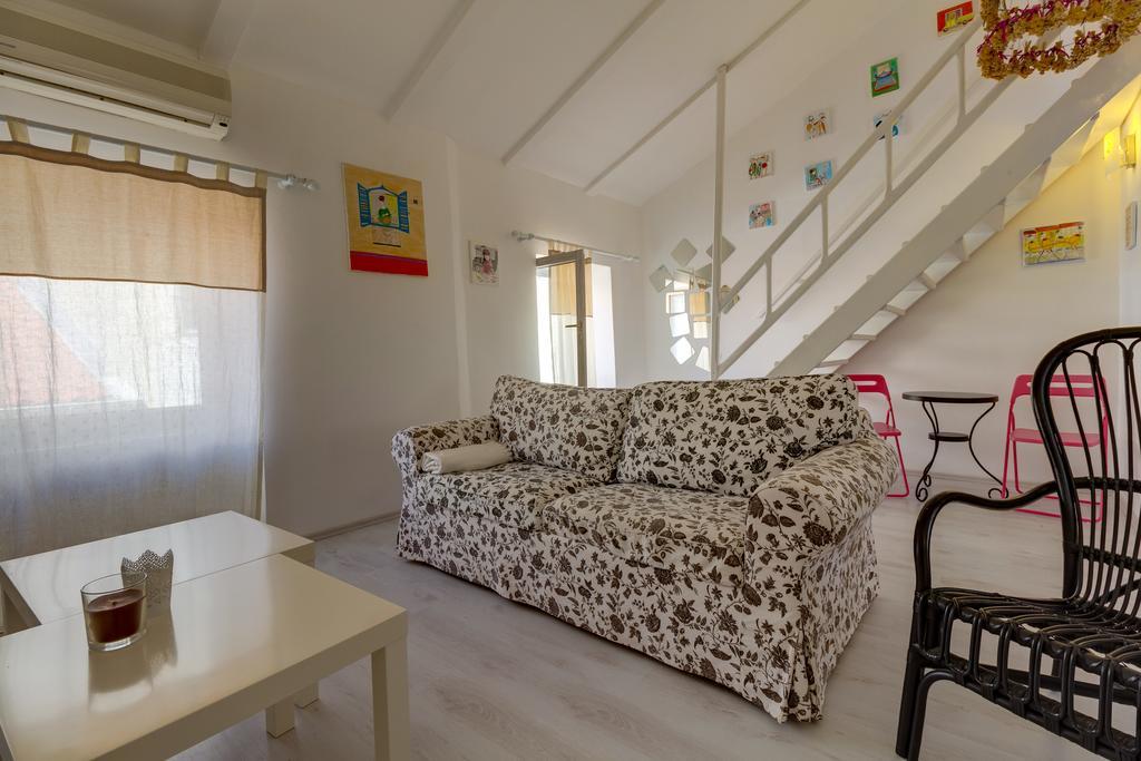 Apartments Mandarina Mali Lošinj Стая снимка