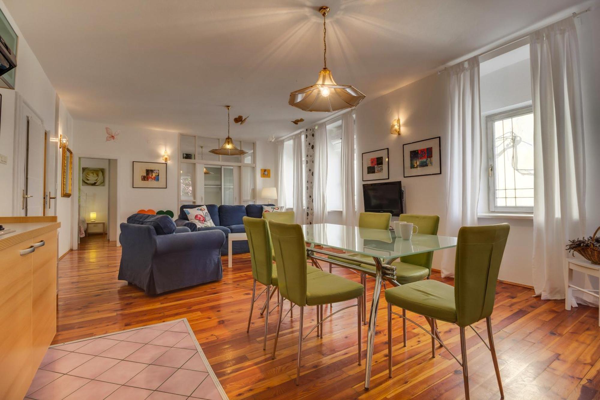 Apartments Mandarina Mali Lošinj Стая снимка