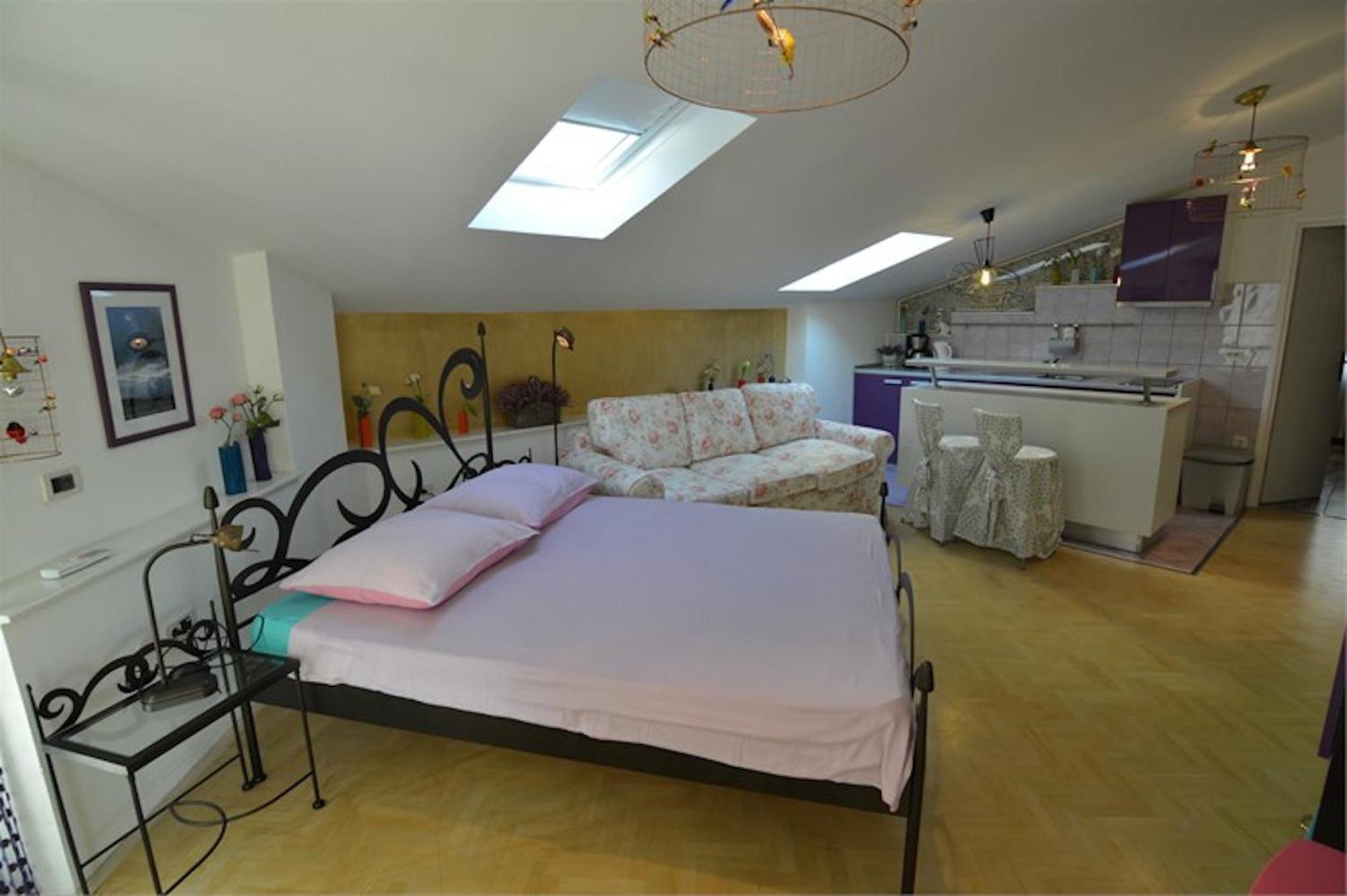 Apartments Mandarina Mali Lošinj Стая снимка