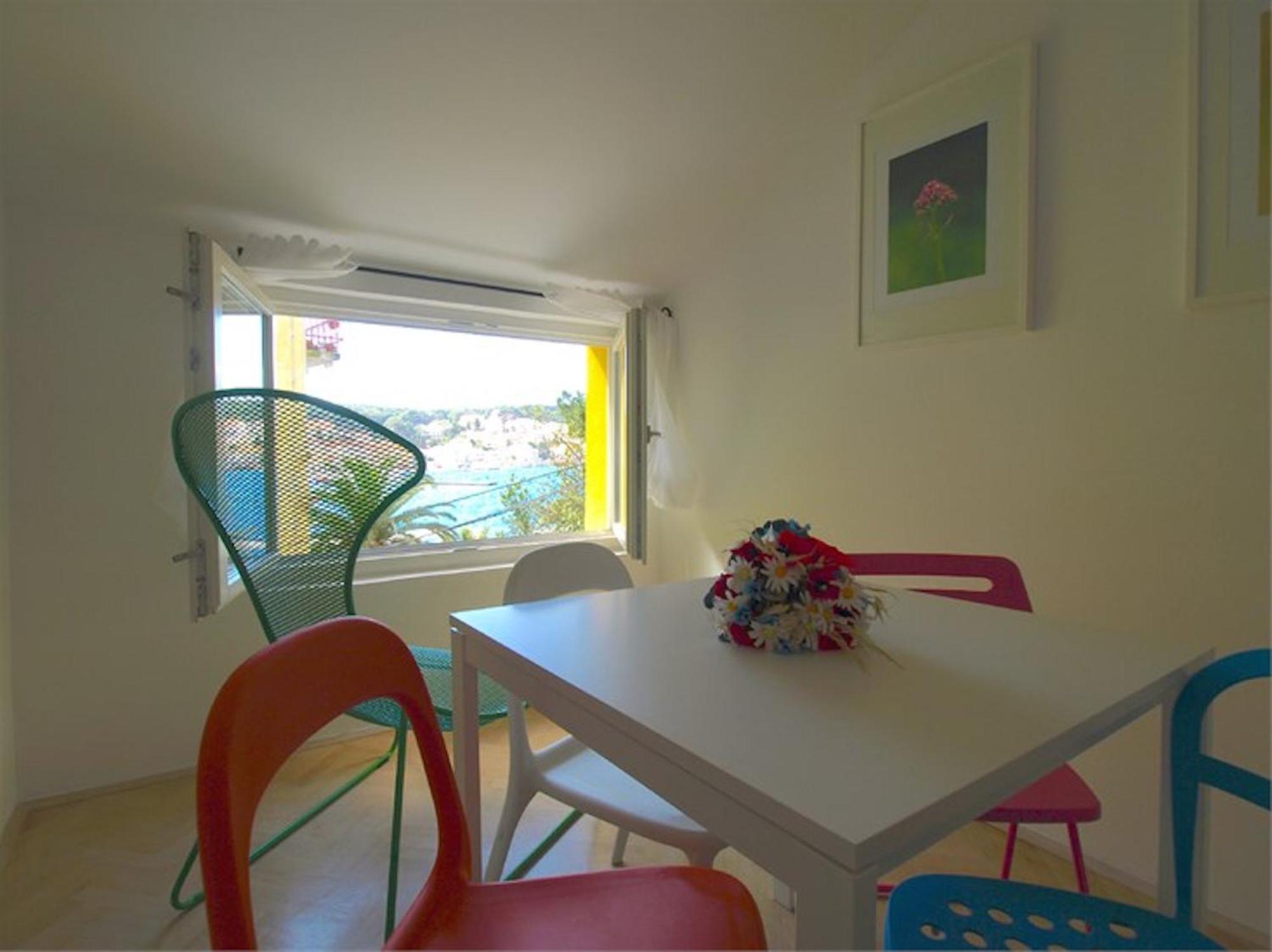 Apartments Mandarina Mali Lošinj Стая снимка