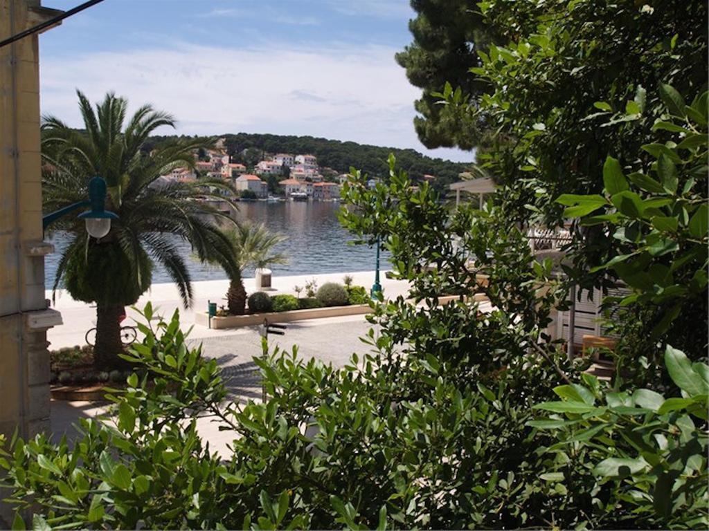 Apartments Mandarina Mali Lošinj Стая снимка